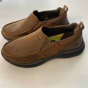 Sketchers Men’s Brown Leather Slip-On Loafers